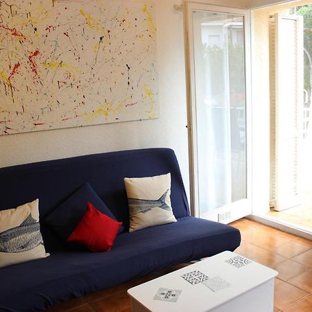 Luxury 4 Bed Apartment On Coastal Footpath At Cap Ras Llança 외부 사진