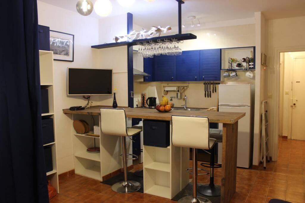 Luxury 4 Bed Apartment On Coastal Footpath At Cap Ras Llança 외부 사진